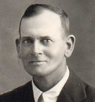 Photo of photos/Charles McLennan bn 1888 headshot